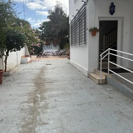 Deluxe * Seville
